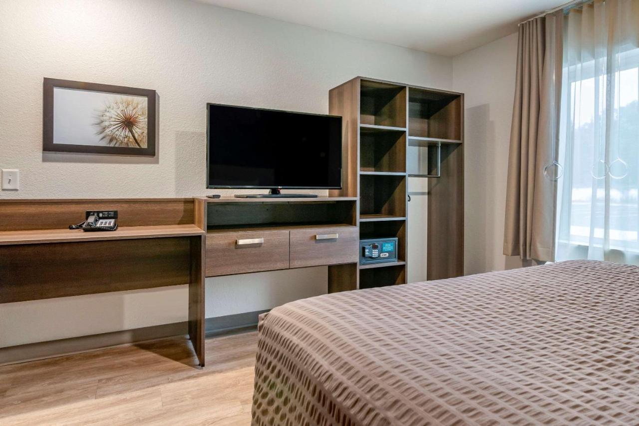 Woodspring Hotel