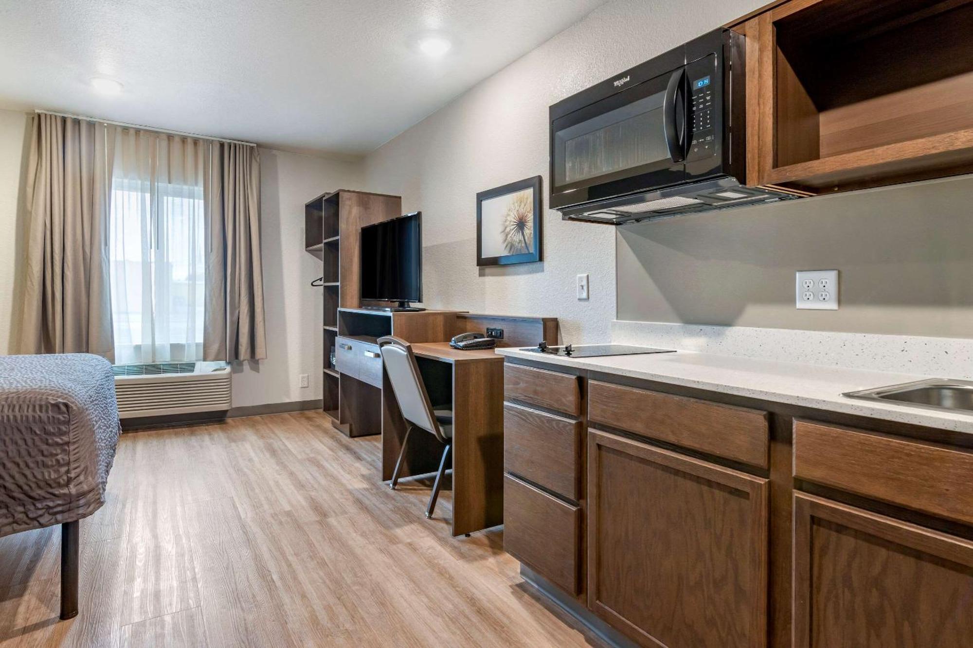 Woodspring Hotel Brunswick